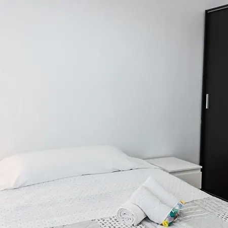Adaptado Y Comodo Apartamento En Iturrama Pamplona Exterior foto