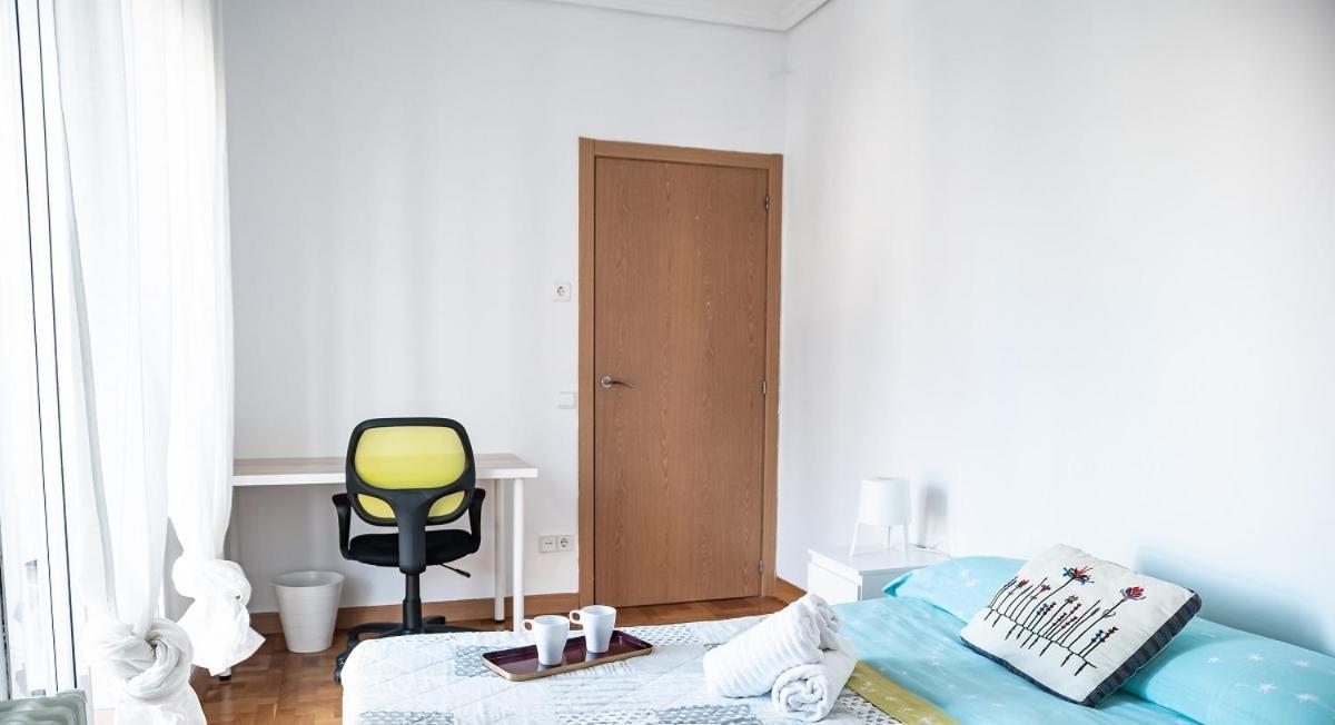 Adaptado Y Comodo En Iturrama Apartment *